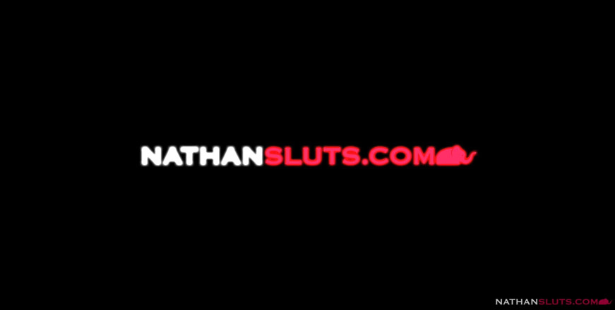 Nathansluts: Jessie Volt et Julie Skyhigh se font détruire le cul...