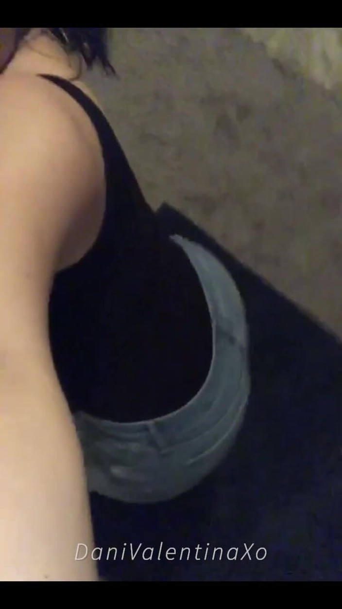 Dani Valentina: Amateur Solo - gordinha Dani Valentina goza em Snap Chats