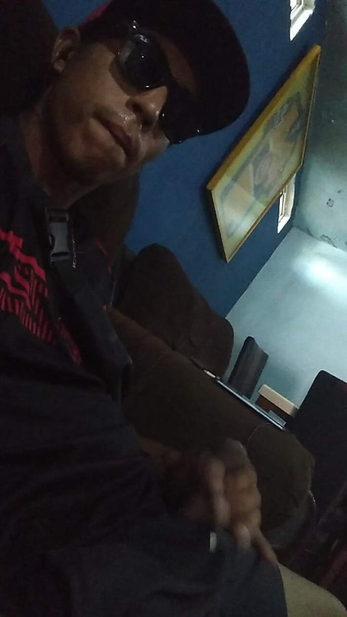 AlexAlejandro13: I Surprise You Before I Go to Work