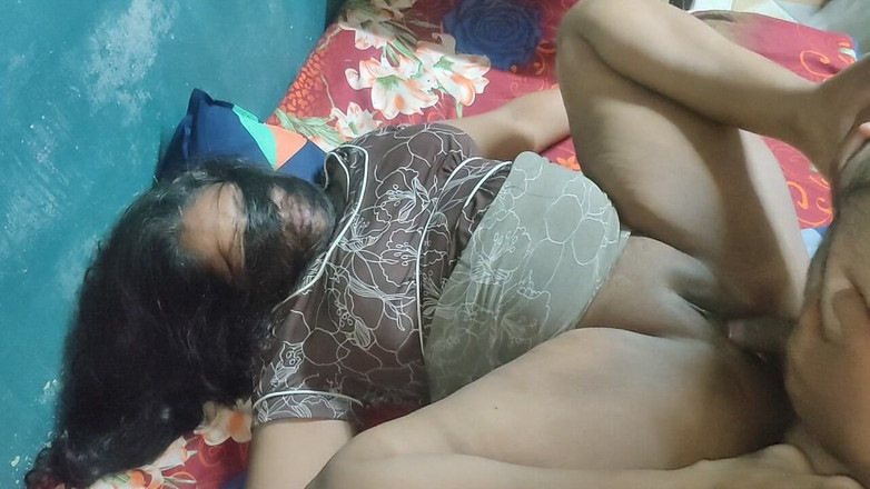 Hot_girl02: Индийская жена с большой задницей трахается с мужем, жестко трахается