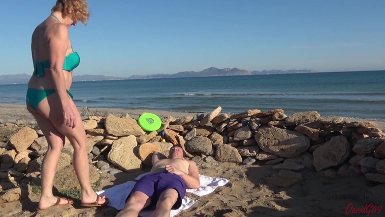 David_G69: Seks Pantai Percutian MILF