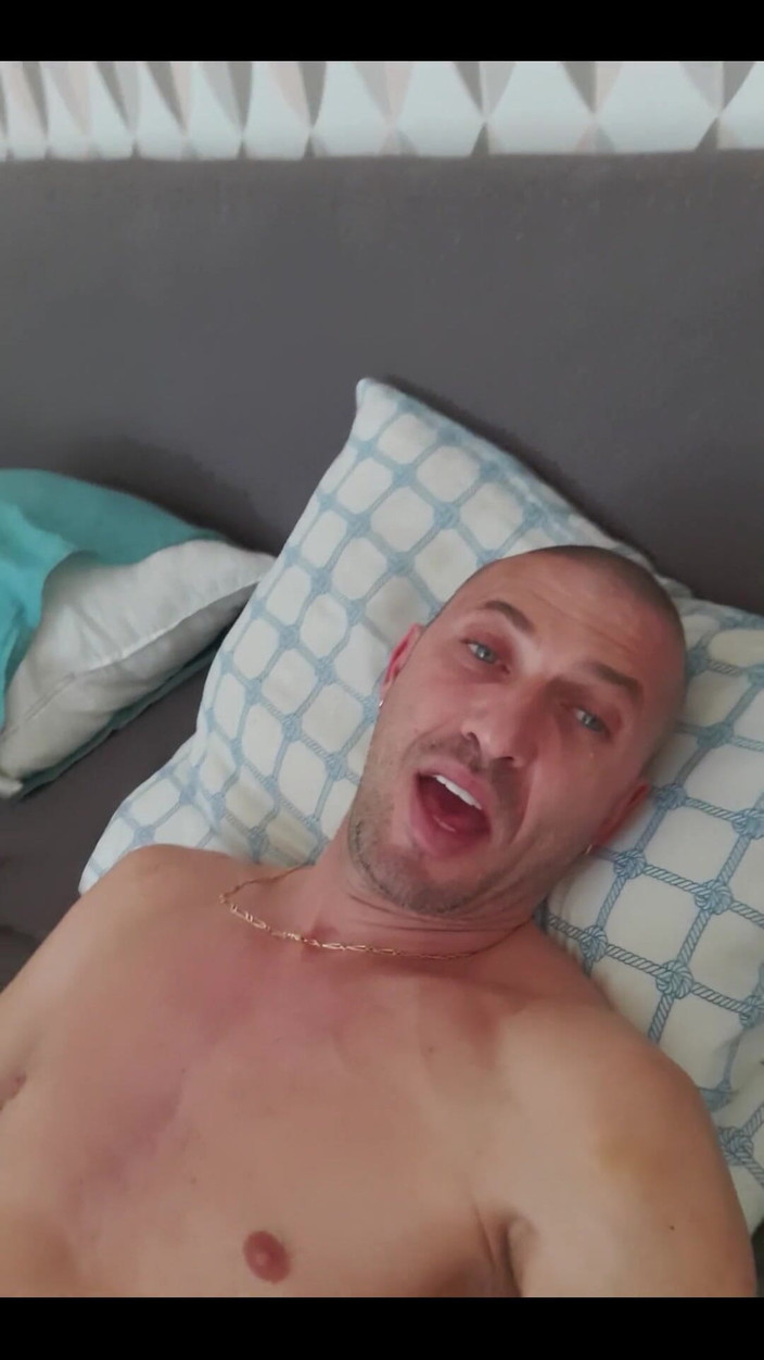 Boy jerking off: 有好的一天