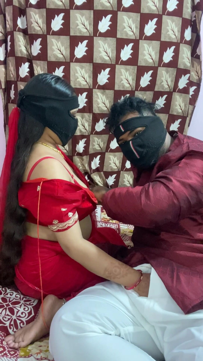 Sexy sonam studio: Karwa Chauth、私は私の甘い心の妻のお尻を犯しました