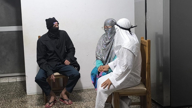 NEGRITA SEXY: Pastor nám dává své požehnání a šukáme v domě!