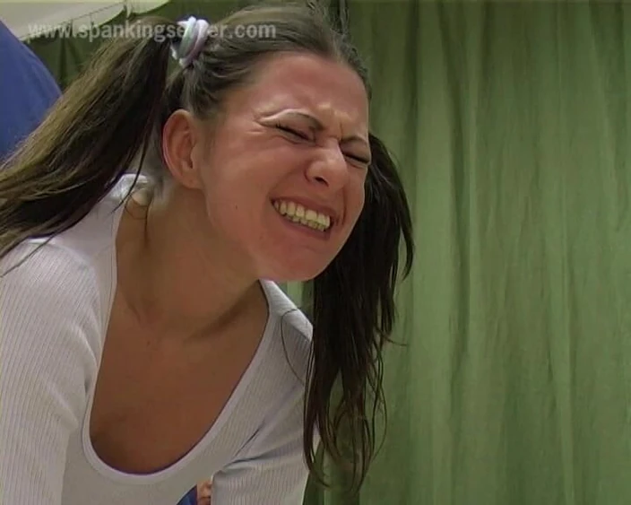 Spanking Server: Luisa Gets a School Caning.