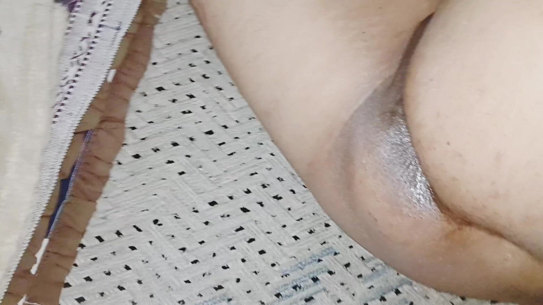 EMILYKIRAN: Sürtük üvey kız kardeşinin götü sikiliyor ve ateşli olduğu ortaya çıktı
