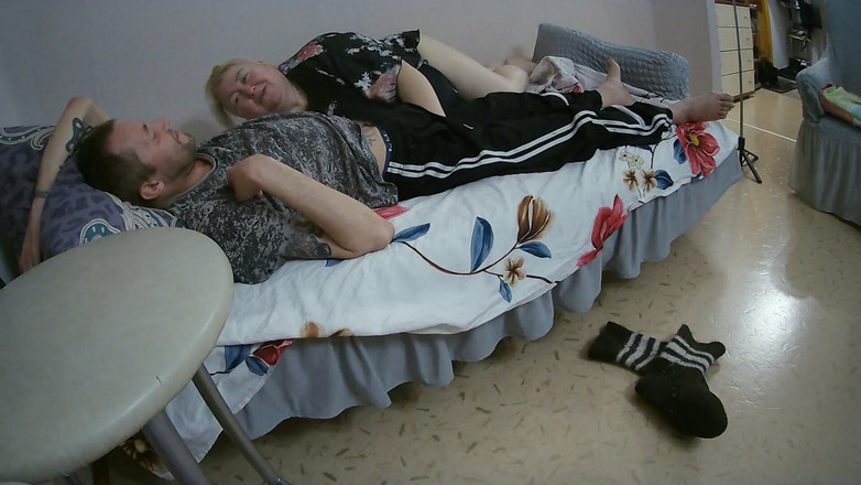 Zona901: Une petite amie suce et avale du sperme