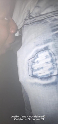 Curvă în aer liber distrus în gât