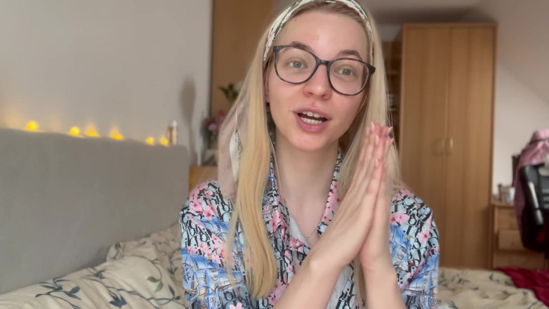 Goddess_Bella_Rae: The Science Behind Foot Fetish