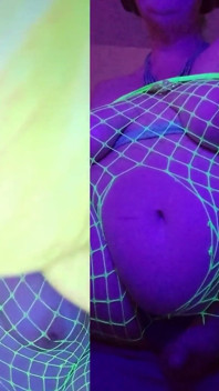 Ejaculare dublă mentă - o hologramă a zeiței verzi