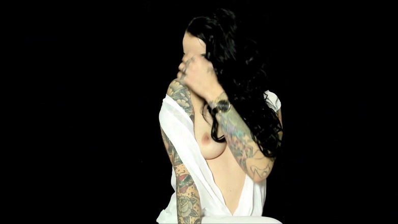 Miss Morticia: 10 poleceń bogini