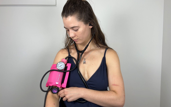Nurse Bunny: Manual Bp Arm with Audio in Dress