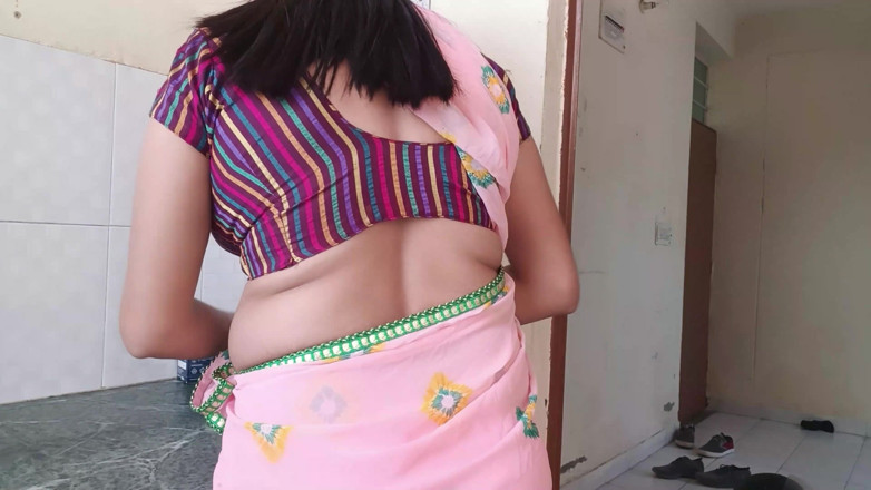 Yourdidipriya: Desi Bhabhi was working in the kitchen when her boy...
