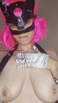 Indulge in My Pleasure as I Masturbate with My Kitty Mask and Big Tits