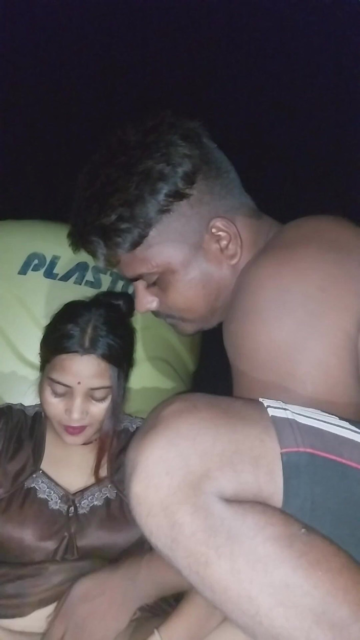 Pooja raniji: Pooja bhabhi nacht voll hart bhabhiji romantischer mitternachtsfick - indischer schöner...