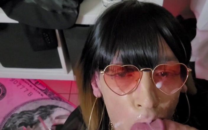 VaneSsa BiTCHx: Szef spuszcza kolejny dobry kutas - duży wytrysk na twarz w...