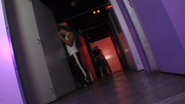 Crunch Boy: Glory holes session bukkake