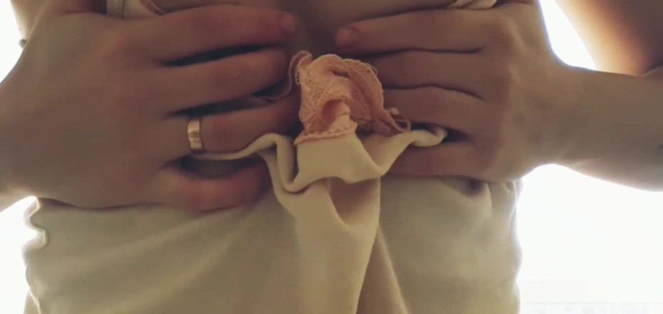Yourpainyourdream: Video dalam bilik