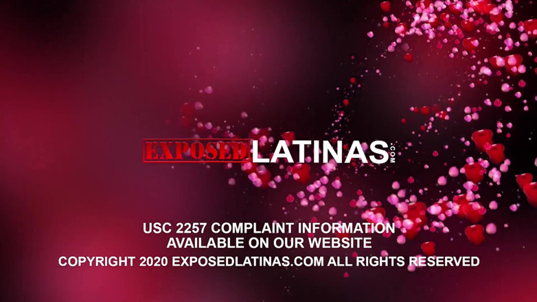 Exposed Latinas: Une latina dévergondée se fait enculer à Noël