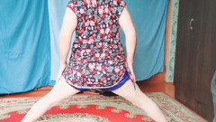 Kitty_Cross: Efeminat expunându-și părul pastelat în cozi drăguțe