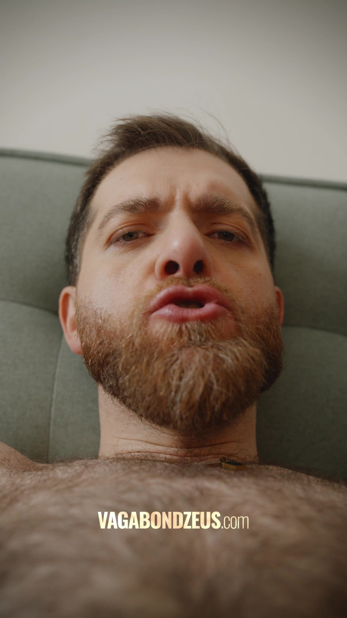VagabondZeus - Erotic Filmmaker: Otter siriană este sclavul meu sexual și a fost futută