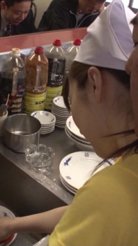 In This Bakery, She Worked Casually, but Then a Colleague Ejaculated on Her Face