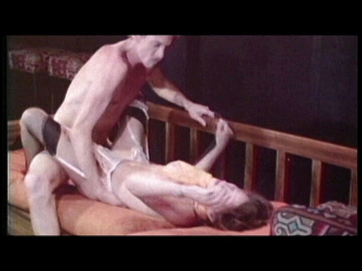 Xtime Network: Prsatá dívka, velký penis, vintage orgasmus