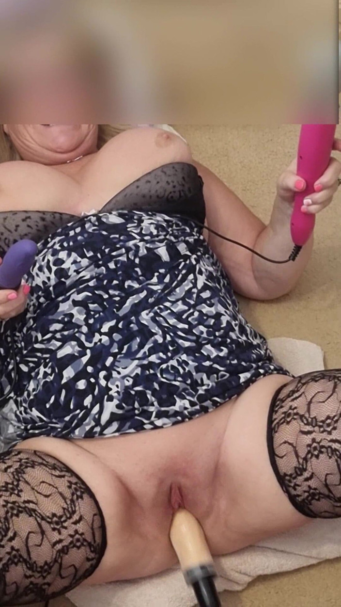 Julie Cunningham: Fucking Machine in Black Patterned Stockings Julie Cunningham