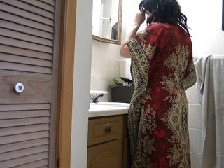 Punjabi Stepmother Fucked with Big Cock Before She Goes to Work