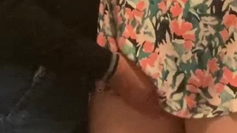 Niki studio: Omg! a Perverted Stranger Masturbates Me on Subway