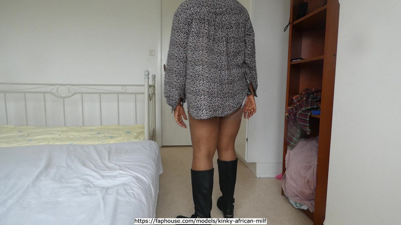 Kinky African MILF: Машинка для траха и анал Lovense, часть 1