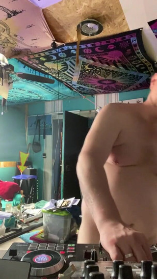 Sexy Amateur Studio: DJ sets and strips uncensored