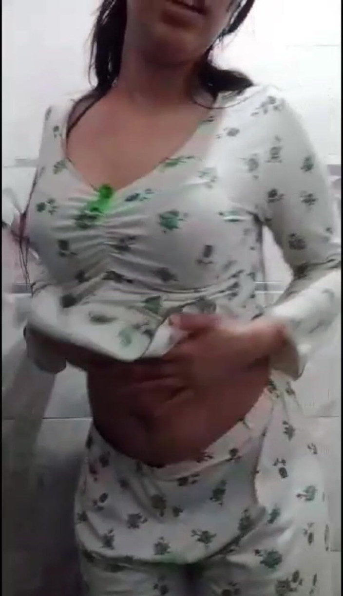 Amiramodel: Masturbare fierbinte Amira Model Arab