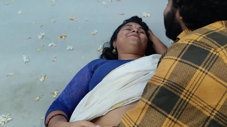 Vaigavarun45: शादी के बाद मेरी गर्ल फ्रेंड डे फर्स्ट नाइट सेक्स पार्ट - 2 मलयालम एडल्ट फिल्म,