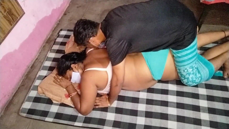 Yourgeeta8899: La hermanastra más dulce de lo bajo del pueblo ha...