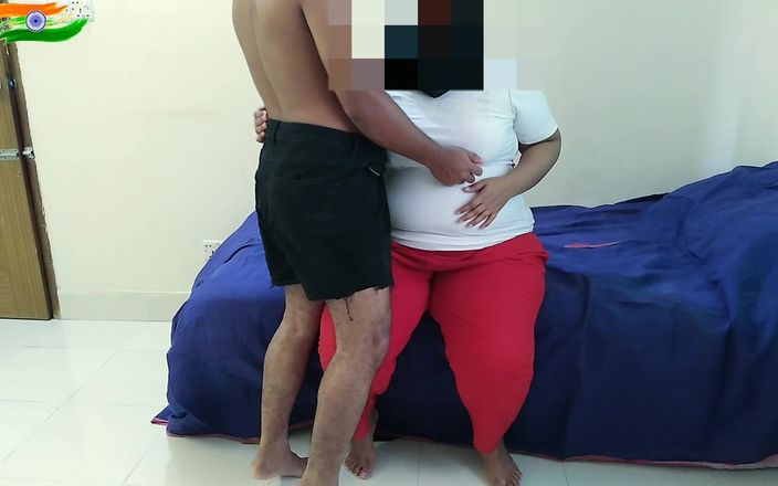 Aria Mia: Indonesische moslima sexy vrouw meegenomen om te neuken