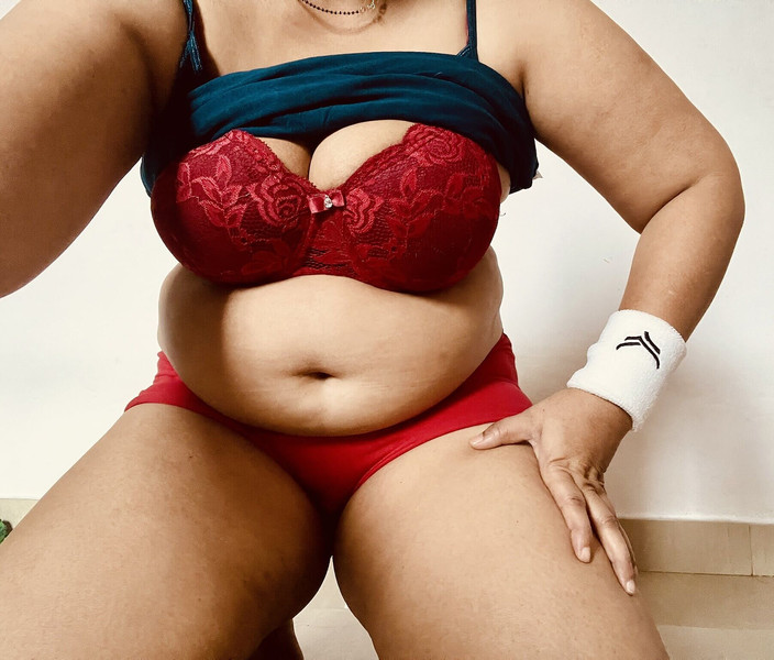 Vikingind: Přírodní prsa nevlastní mámy