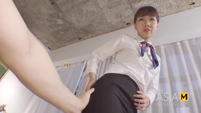 ModelMedia Asia: Mdag-0009 Street Hunting / Slender Pretty Stewardess Enjoys the Strained Pleasure