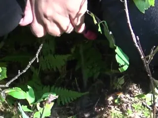 Souzan Halabi: Iranian MILF Risky Outdoor Sex in Tehran