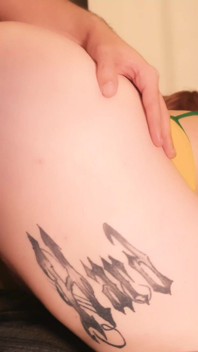 Ha Infilato Le Palline Nella Ragazza Paffuta Ed È Entrato Dentro, Segnando Un Gol in Questa Coppa