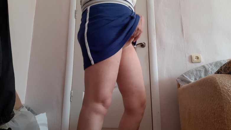 Lesbian-candys: Profesora desvergonzada milf se masturba sucio en su aula de...