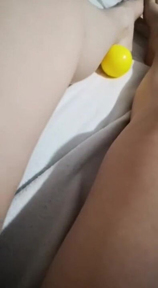 Erotic college: Adoro molte sborrate sulle mie gambe