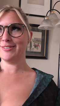 Auntjudys - twój cycata nauczyciel milf Charlie Rae ssie twojego kutasa (POV)
