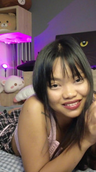 Play with 3 Dildos (abby Thai)