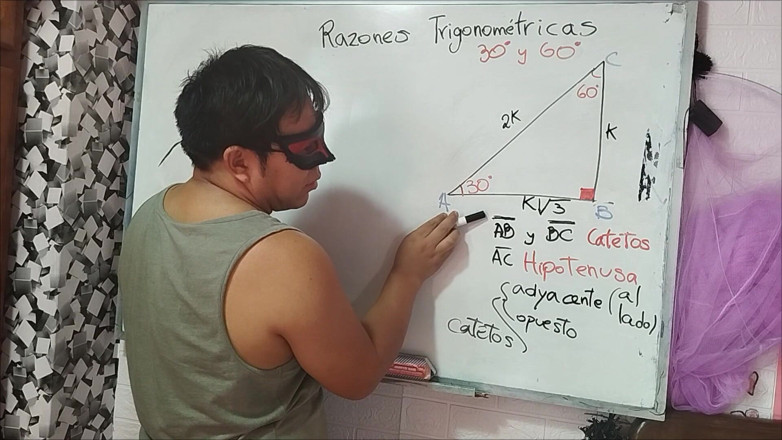 Rosaroja: 15 Trigonometrie: 30 Unghi - Rapoarte trigonometrice