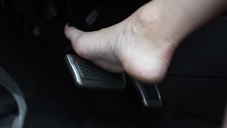 Hidi Heaventoosh: Barfußpedal gepumpt