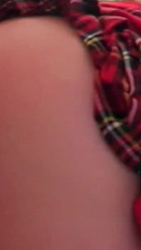 La teen bionda pawg sborra con la troia caitlen cox in una gangbang amatoriale alla festa sessuale con ragazzi scambisti più anziani