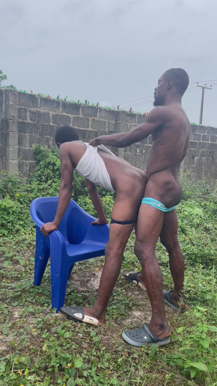 Segzze_: Having Sex in a Shair