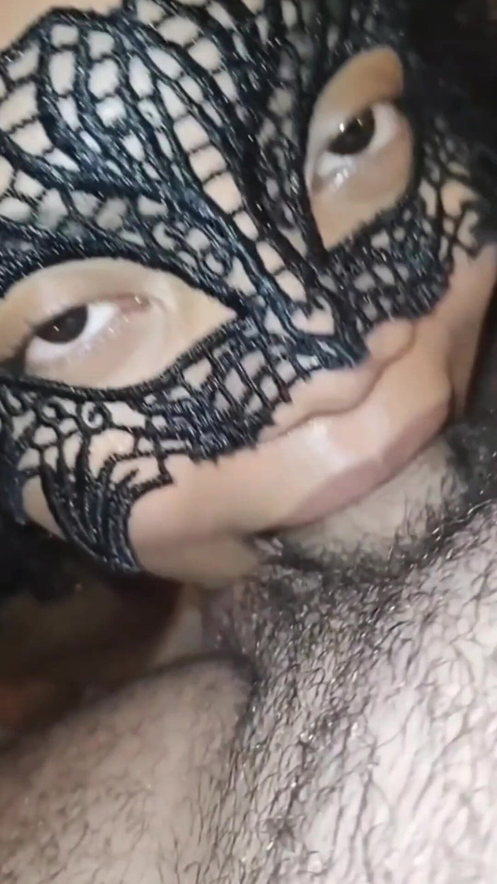 Pietro Montoya: Preenchendo sua barriga com muito mijo