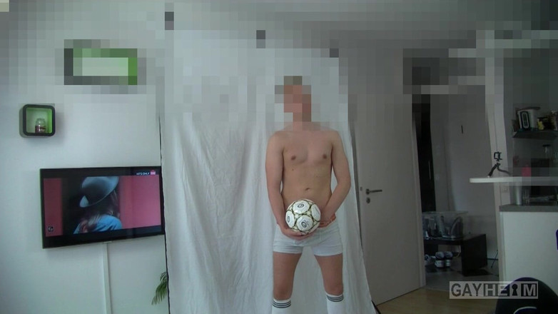 GAYheim: Кастинг с 19-летней блондинкой Twink